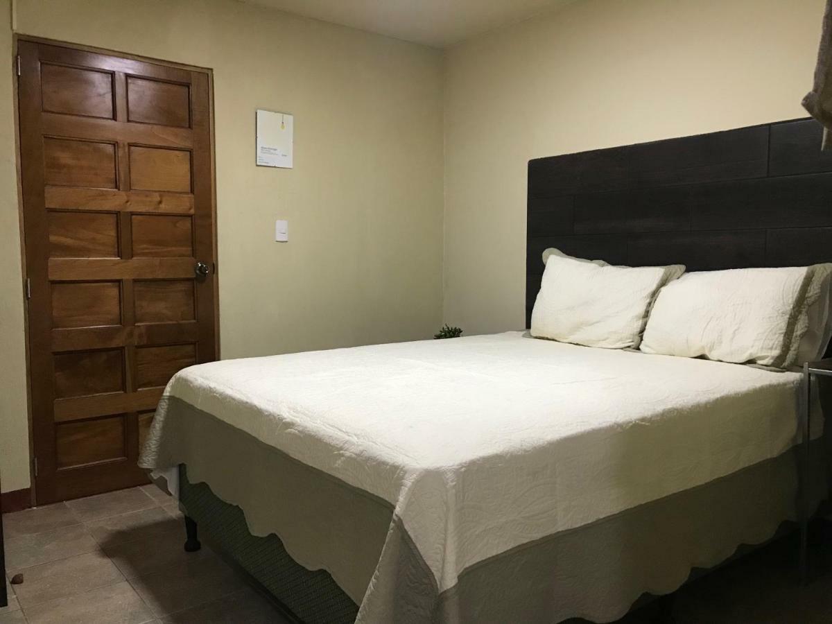 Casa Irma Hotell Guatemala City Exteriör bild
