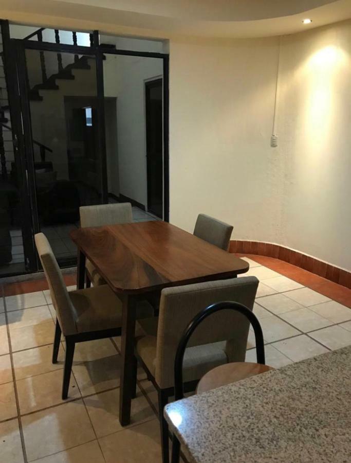 Casa Irma Hotell Guatemala City Exteriör bild